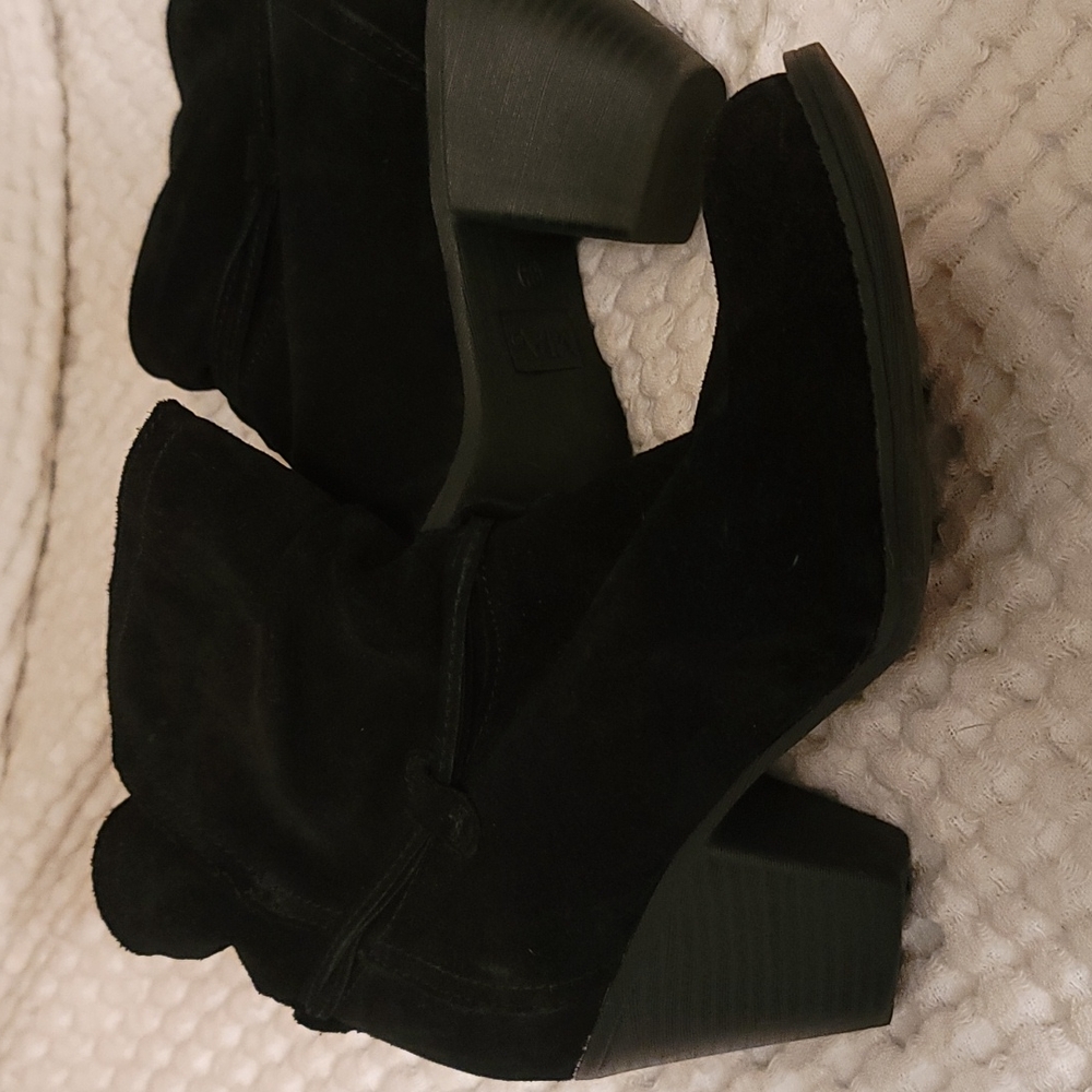 Black suede MIA boots size 8.5 - Picture 4 of 11